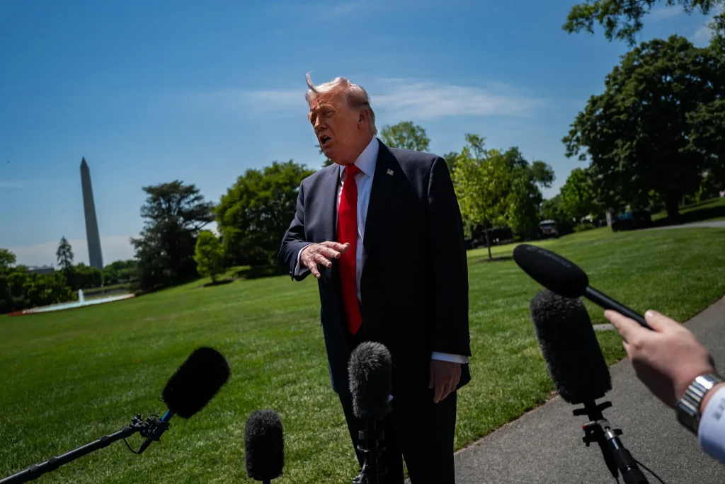 insights-trumpandAIoversight-robindgreen