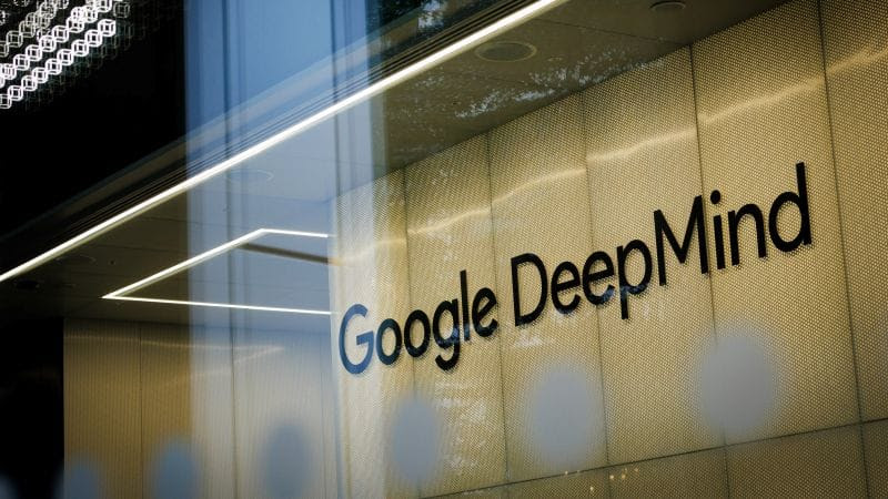 insights-GoogleDeepMind AssumesItsAgentsWillMisbehave-robindgreen